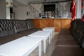 Siaya White Hotel