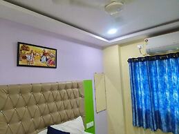 Hotel S L B Grand