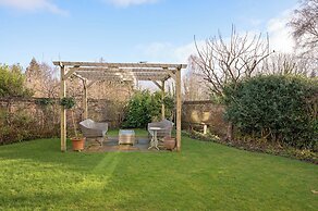 Eskbank Terrace Spacious House