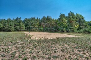 Steps to Lakefront: Dog-friendly Cabin in Levering