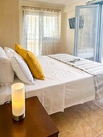 Filiatra Cozy Cental Retreats With Balconies
