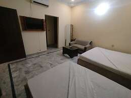 Hotel Crown Plaza