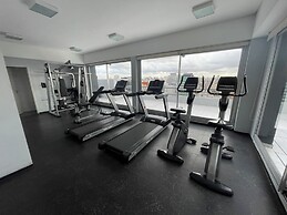 Studio Apartment on 13th Floor With Balcony Terrace