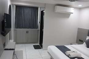 Hotel R K villa