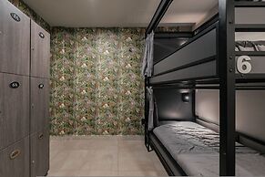 Top Bed Mixed Shared Room