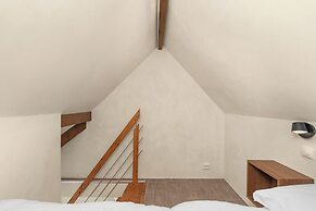 Central Guest House - Private Bathroom