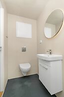Central Guest House - Private Bathroom