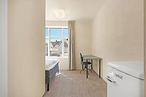 Central Guest House - Private Bathroom