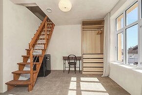 Central Guest House - Private Bathroom