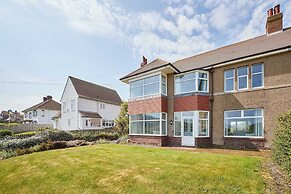 Host Stay Chirnells