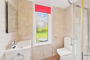 Host Stay Chirnells