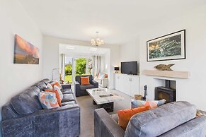 Host Stay Chirnells