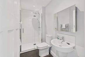Host Stay Chirnells