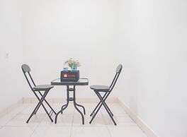 Cozy Living 1BR at Sentul Tower Apartment