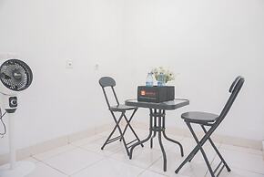 Cozy Living 1BR at Sentul Tower Apartment