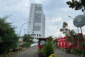 Comfortable and Warm Studio at Poris 88 Apartment