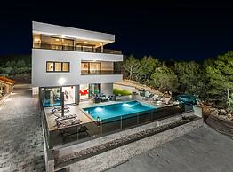 Villa Shaula
