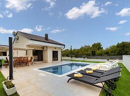 Villa Shaula 1