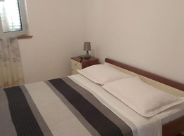 Seafront Charming Apartments Kosirina
