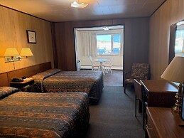 Airport Chalet
