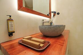 Mumba Lodge by Flow