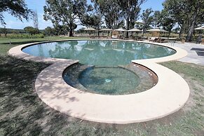 Mumba Lodge by Flow