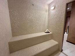 Mumba Lodge by Flow