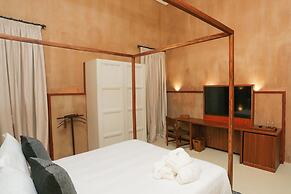 Mumba Lodge by Flow
