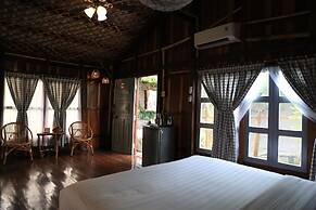 Vamxang Rustic Home