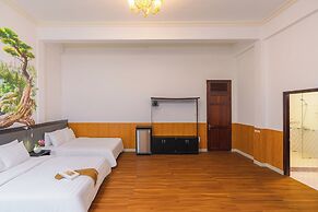 Grand Center Dalat by Lilly Hotel