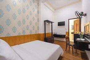 Grand Center Dalat by Lilly Hotel