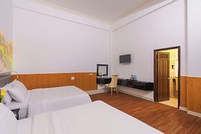 Grand Center Dalat by Lilly Hotel