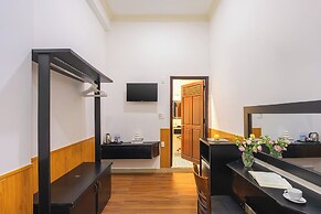 Grand Center Dalat by Lilly Hotel