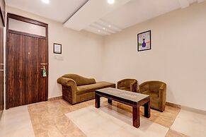 Treebo Riddhi Paradise - 15 mins from Airport