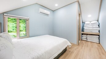 Gapyeong On The Hill Pool Villa