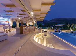 Luxury Villa Malo