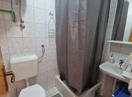 Lora Apartments Gradac