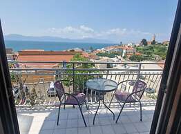 Lora Apartments Gradac