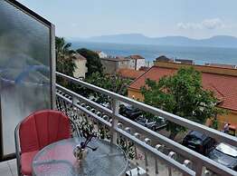 Lora Apartments Gradac