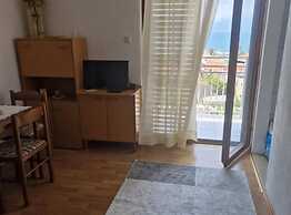 Lora Apartments Gradac