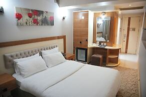 Hotel İzgi Turhan