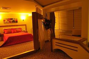 Hotel İzgi Turhan