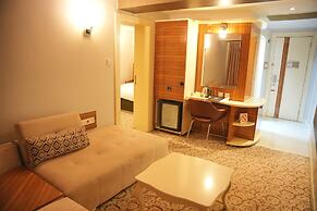 Hotel İzgi Turhan