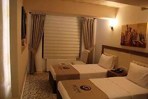 Hotel İzgi Turhan