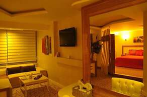 Hotel İzgi Turhan