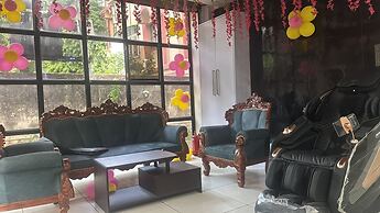 Hotel Bless Inn