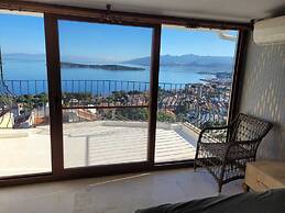 Terrace Urla