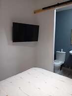 1bed Cottage, Sleeps 2 - Mountain Views, Parking