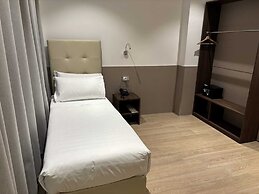 Lh HOTELS