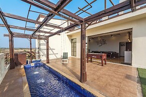 Cosmicstays Luxe Oasis Pool & Bar Villa
